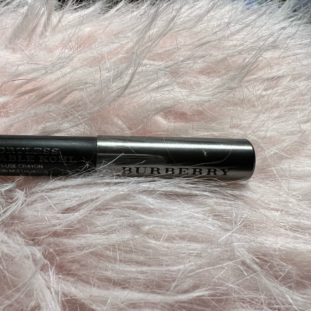 Eye liner - Picture 3 of 4